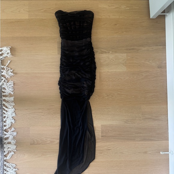 Holiday Black Nude Mesh Strapless Eden Gown - XS hemmed for petite! - Picture 4 of 6